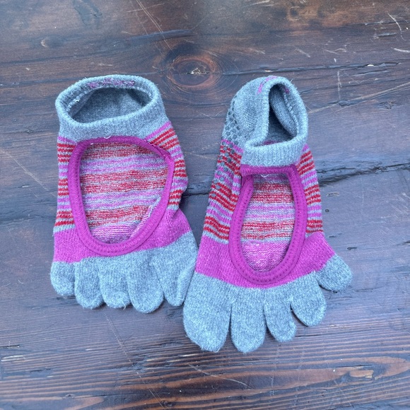 ToeSox size 7 - Picture 1 of 2